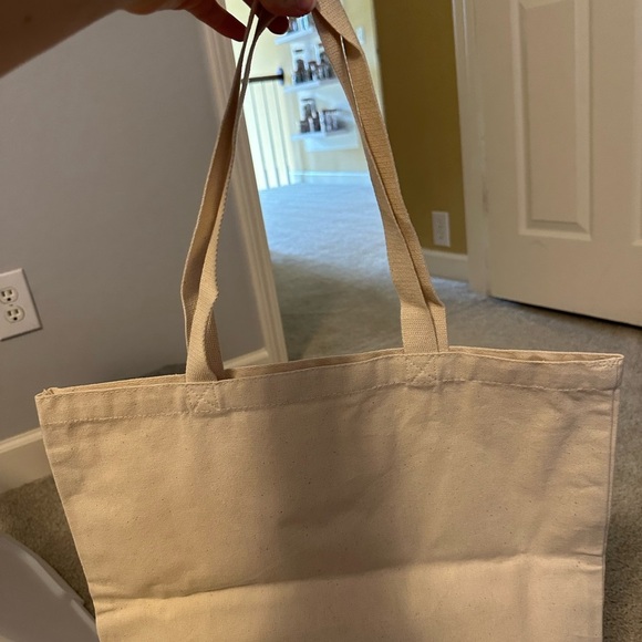 Bundle of 3 Color changing totes - Picture 11 of 12